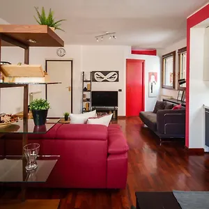 Accomodo Mib15 Bivano Navigli , Milán Italia